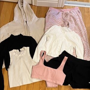 Clearance bundle of women’s clothes size small